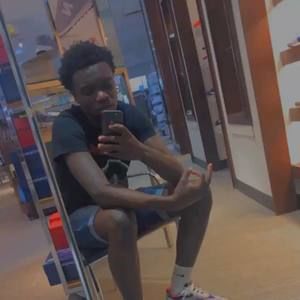 Meet your Posher, Eziekel